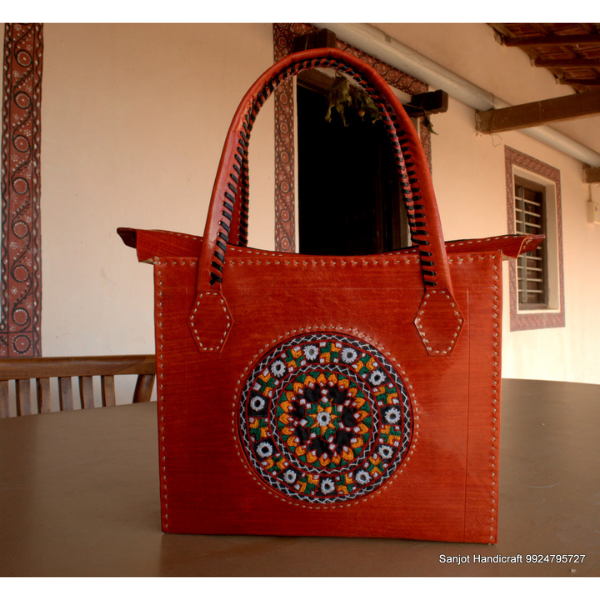 natural and artistic